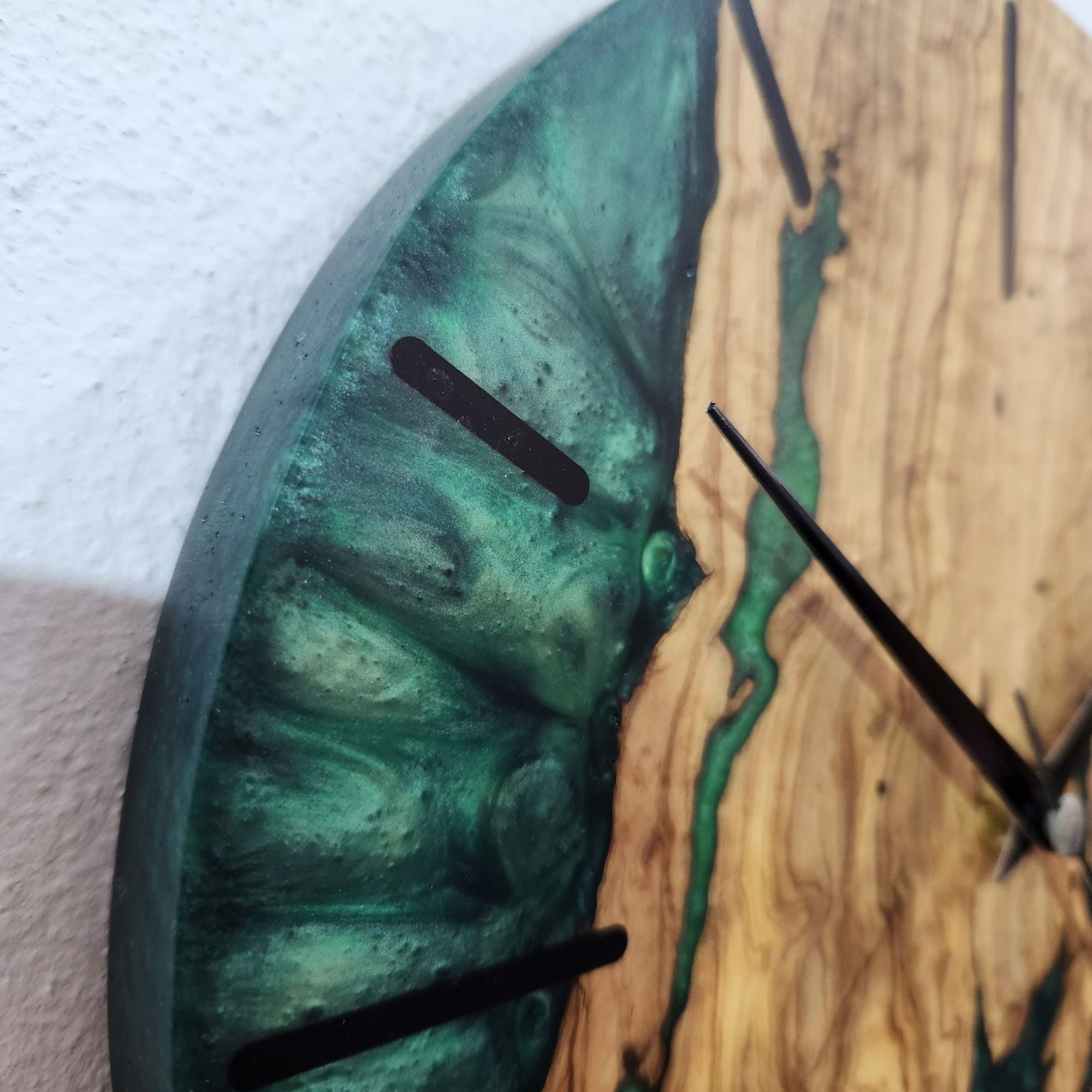 Green Forest Timekeeper | Premium Handmade Wall Clocks - Artdesigna