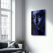 Silvery Glance | Glass Wall Art - Artdesigna