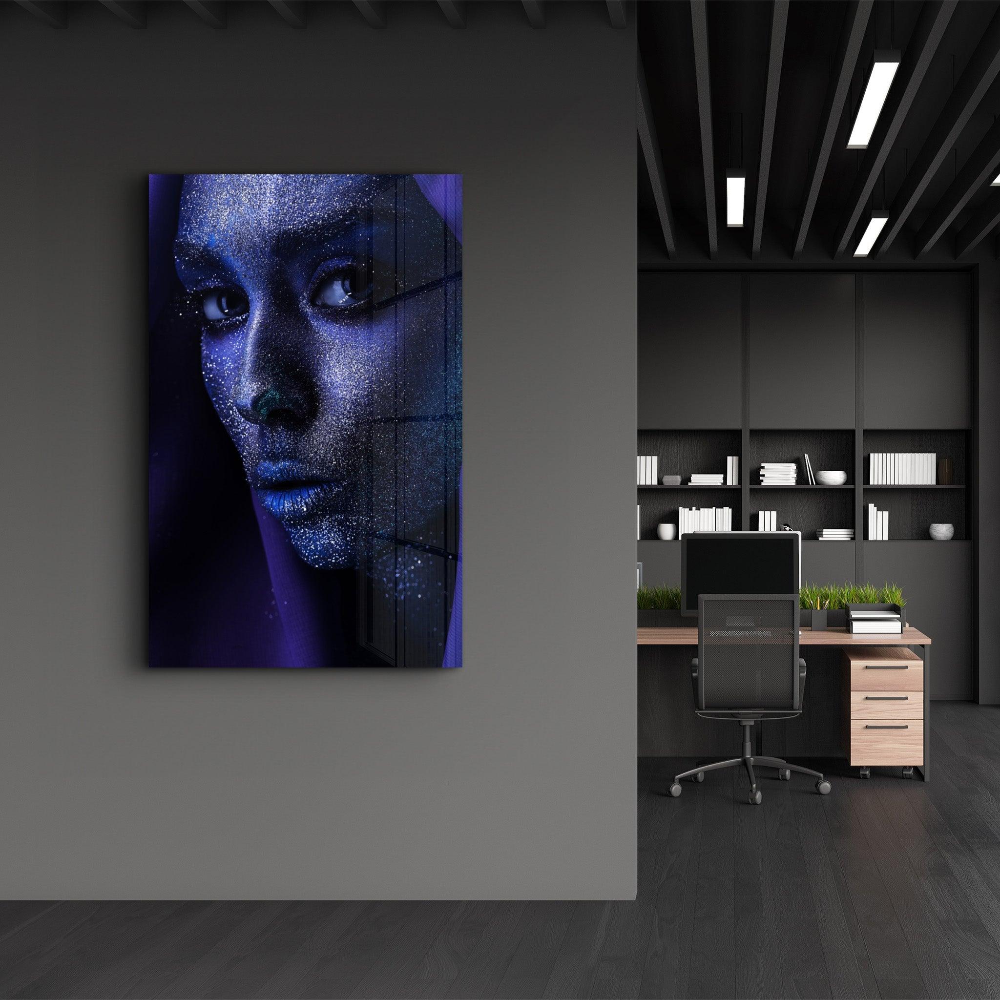 Silvery Glance | Glass Wall Art - Artdesigna