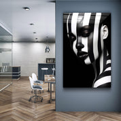 Black and White | Designers Collection Glass Wall Art - Artdesigna