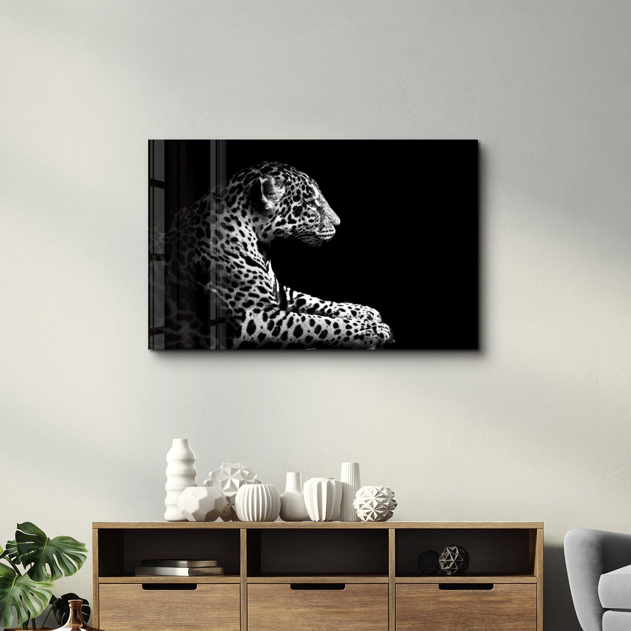 Leopard in Focus | Glass Wall Art - Artdesigna