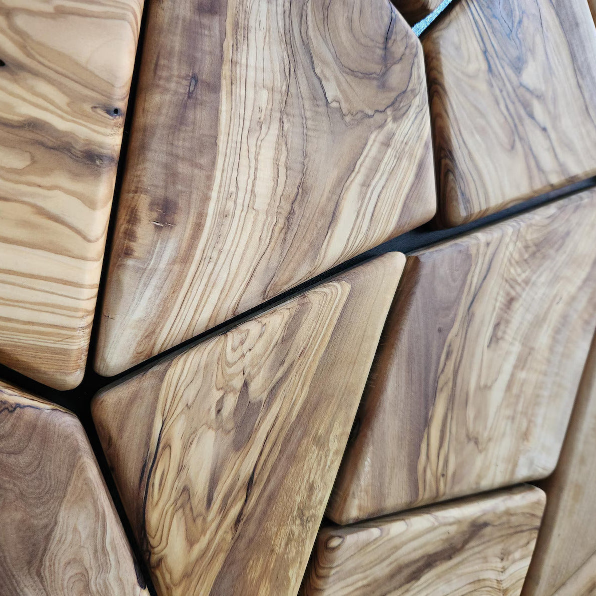 Handmade olive wood geometric wall sculpture, intricate wooden wall art with natural grain and modern design by Artdesigna.